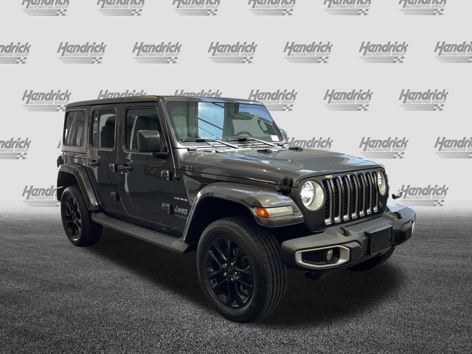 Used 2021 Jeep Wrangler Unlimited Sahara w/ Cold Weather Group AWD/4WD image 2