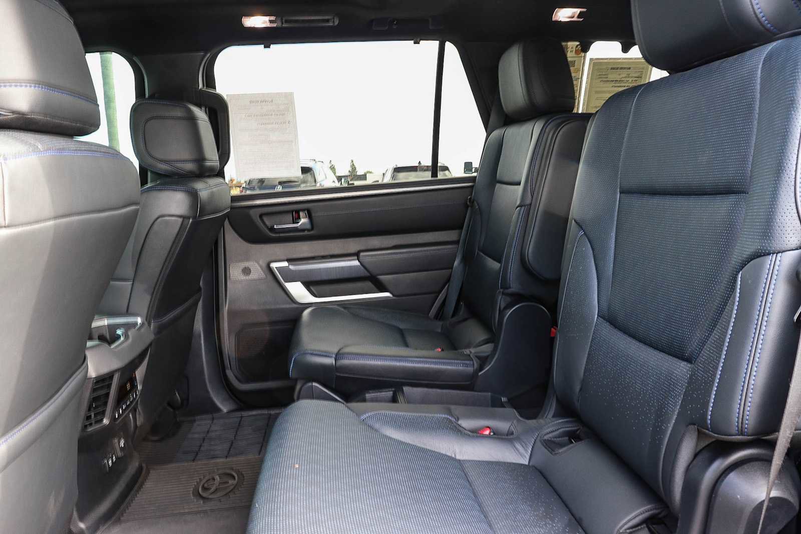 Used 2025 Toyota Sequoia Platinum image 18