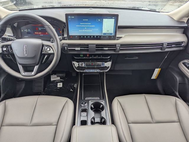 New 2026 Lincoln Corsair Premiere image 12