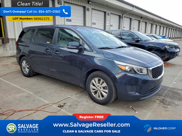 Used 2017 Kia Sedona LX image 5