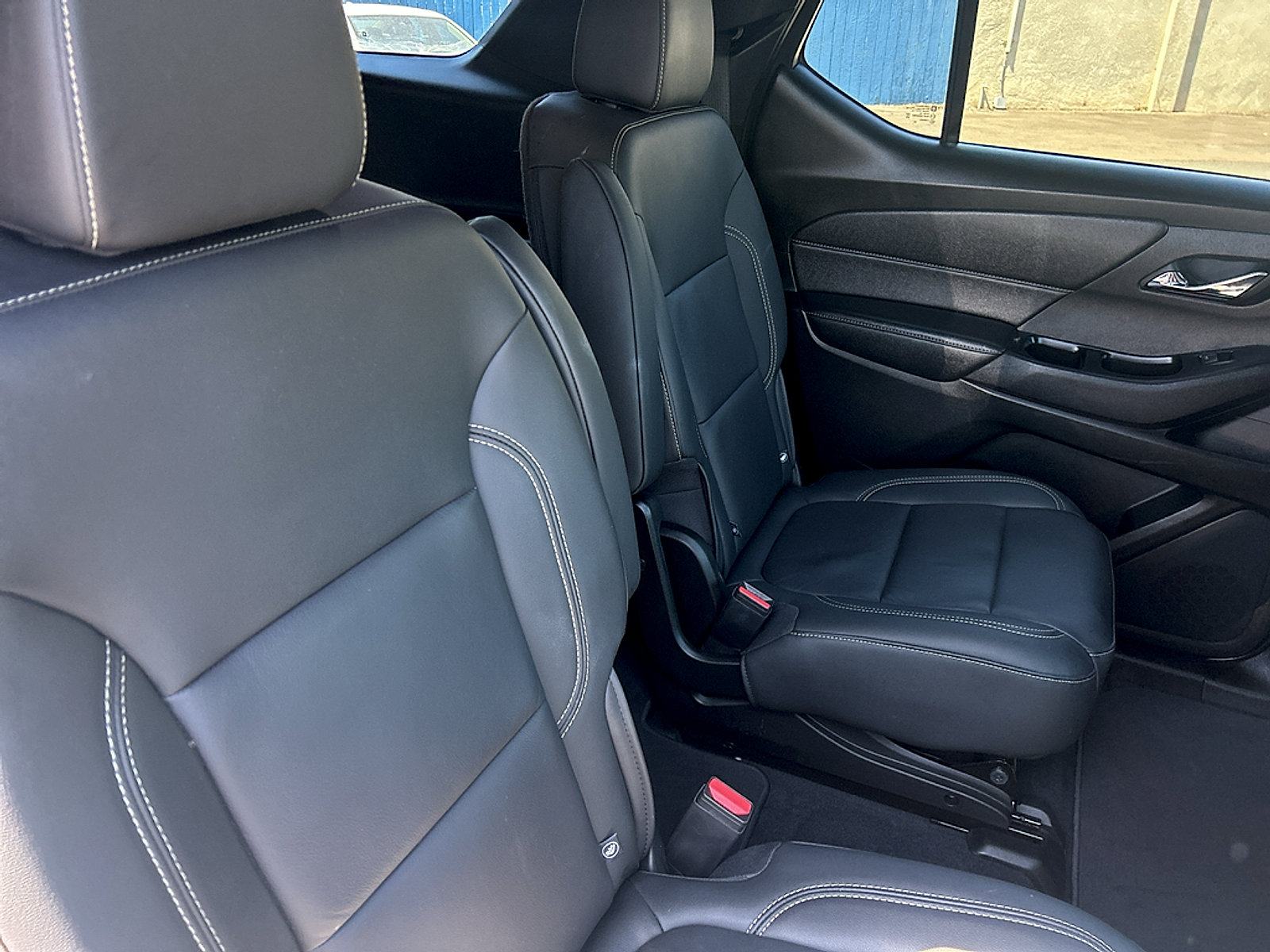 Used 2023 Chevrolet Traverse LT w/ LT Premium Package FWD image 26