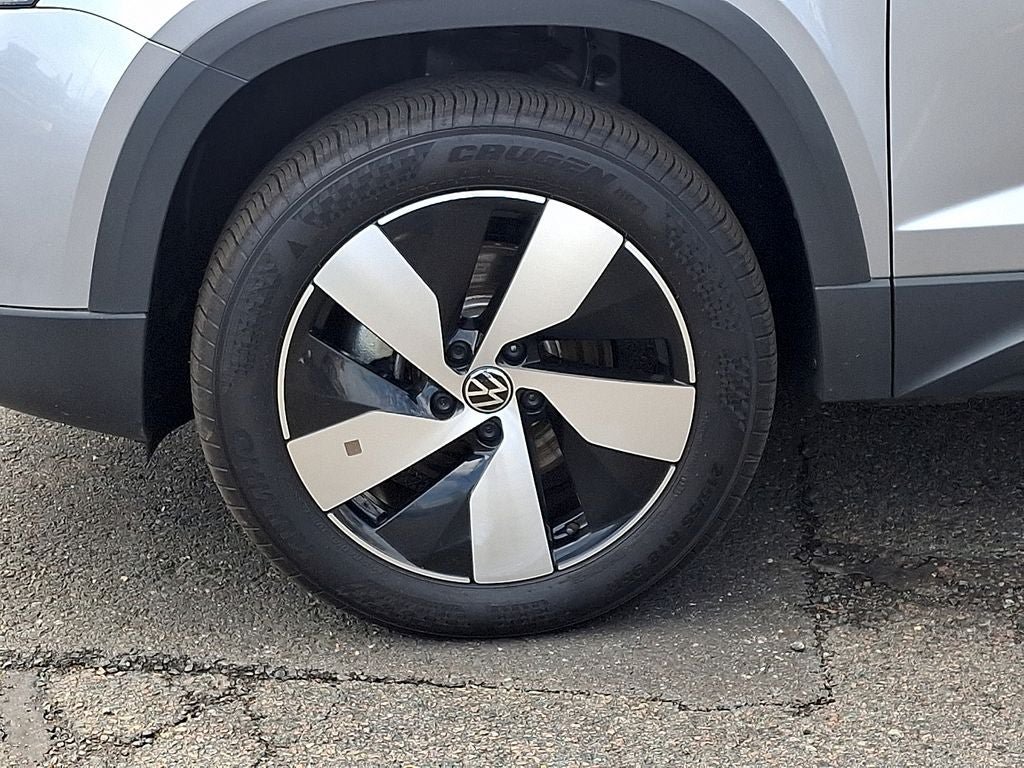 Used 2025 Volkswagen Taos S AWD/4WD image 8
