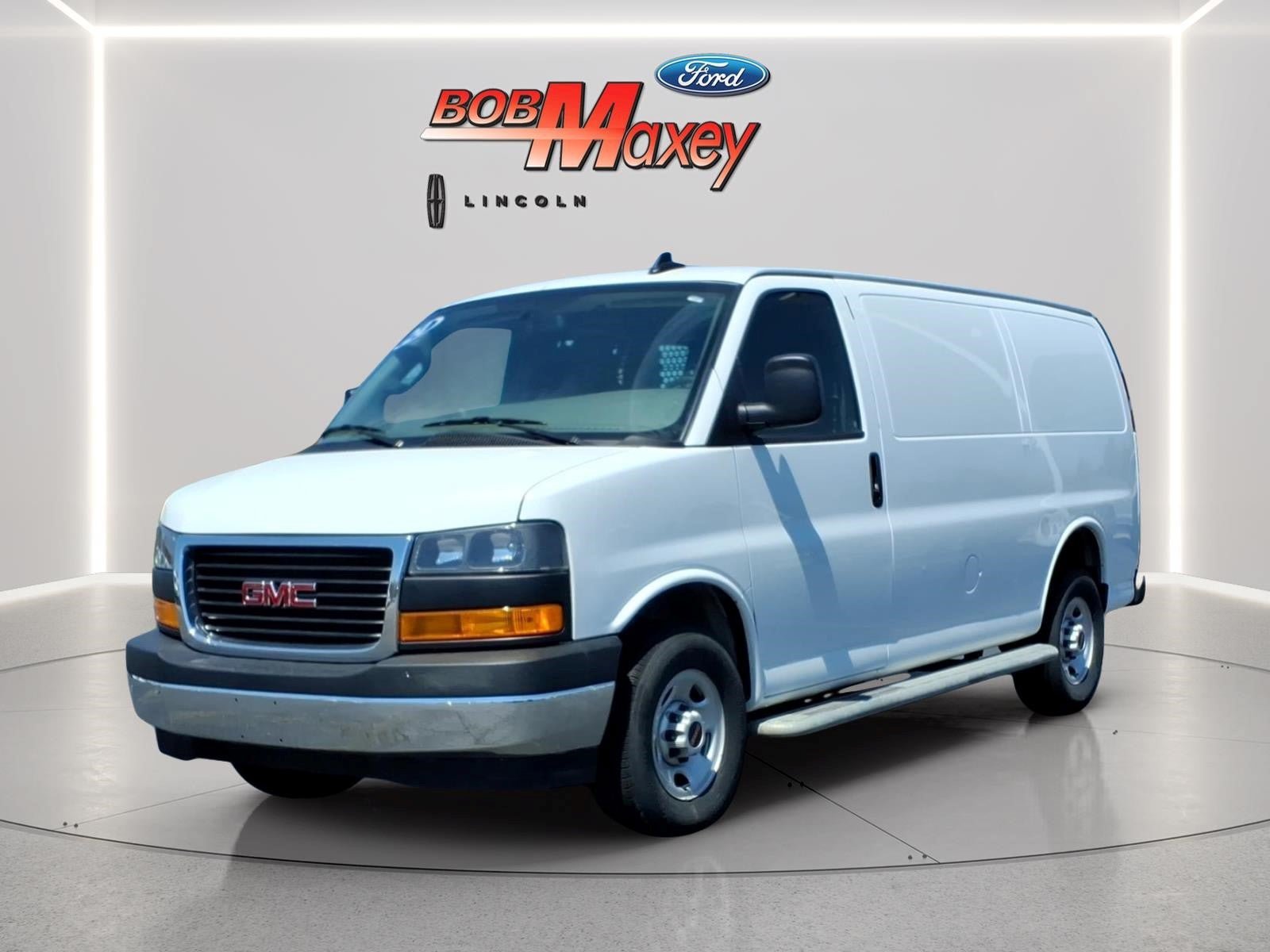 Used 2024 GMC Savana 2500 w/ Driver Convenience Package RWD image 1