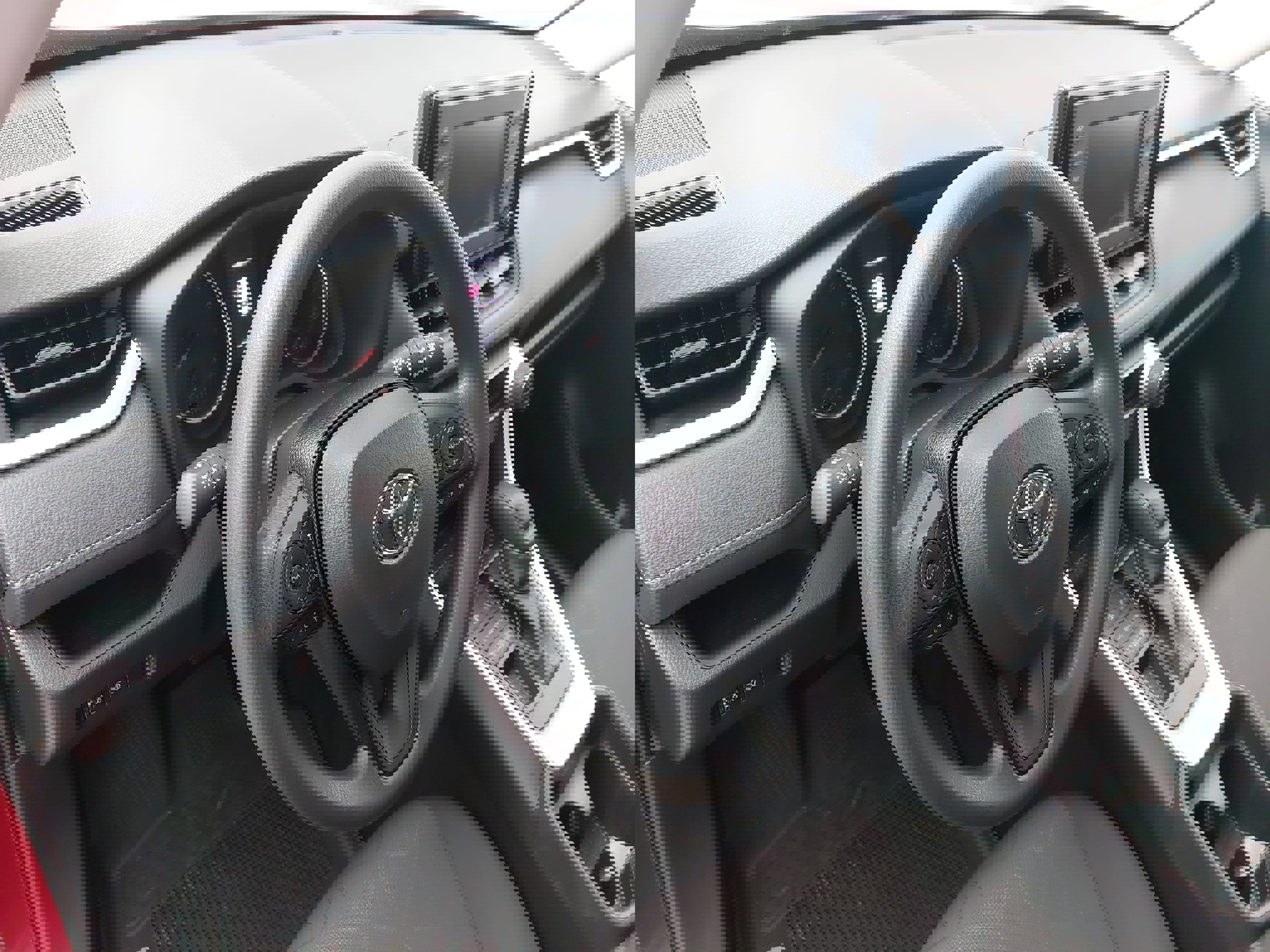 Used 2019 Toyota RAV4 XLE w/ All Weather Liner Package image 4