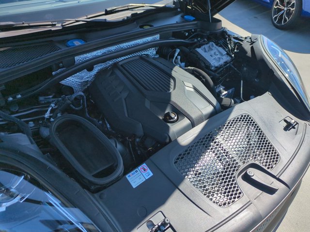 Used 2024 Porsche Macan Turbo AWD/4WD image 25