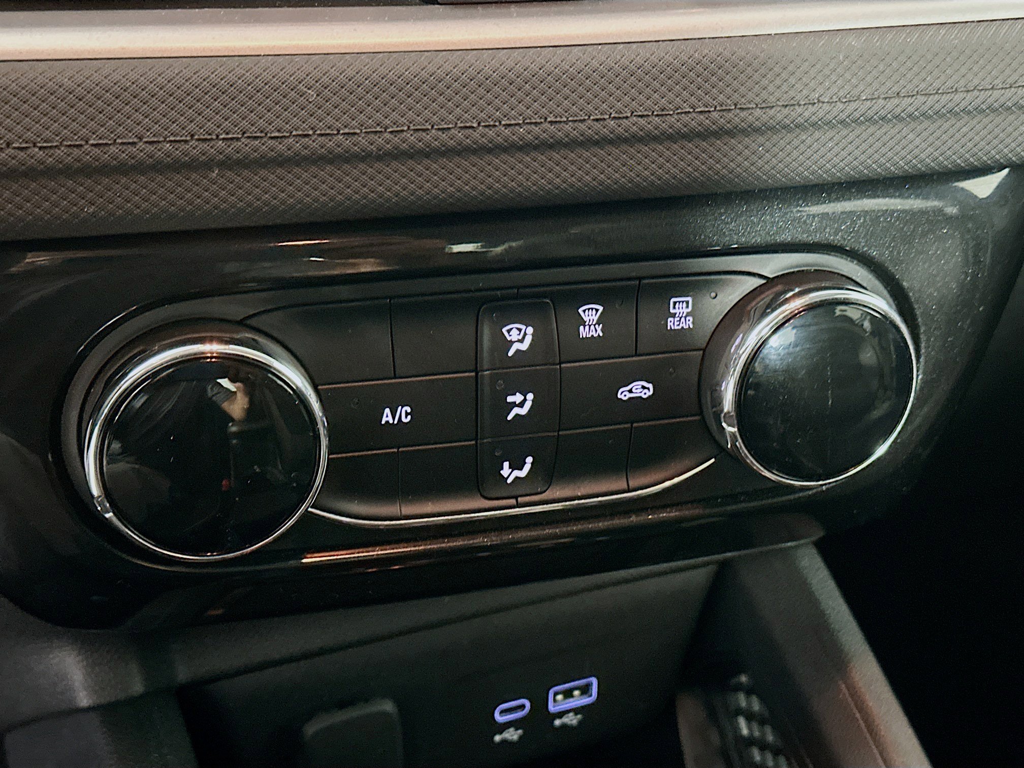 Used 2025 Chevrolet TrailBlazer LT image 22