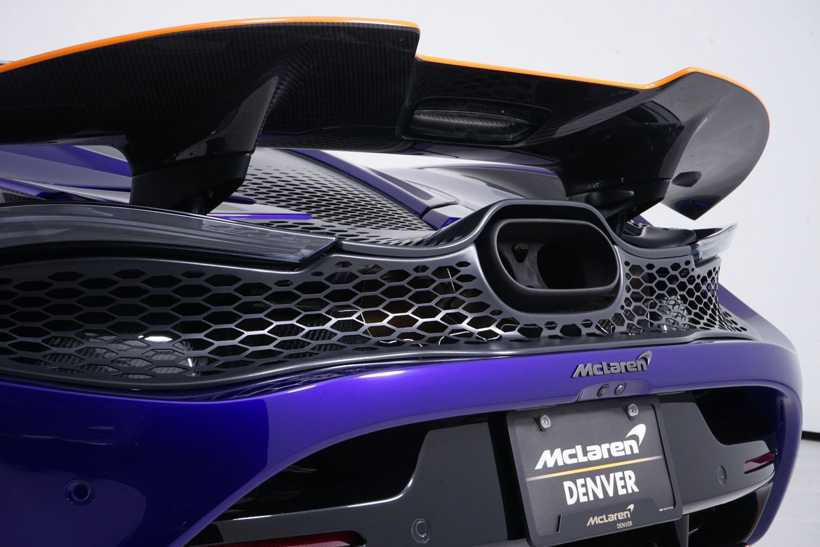 Used 2025 McLaren 750S Spider RWD image 19