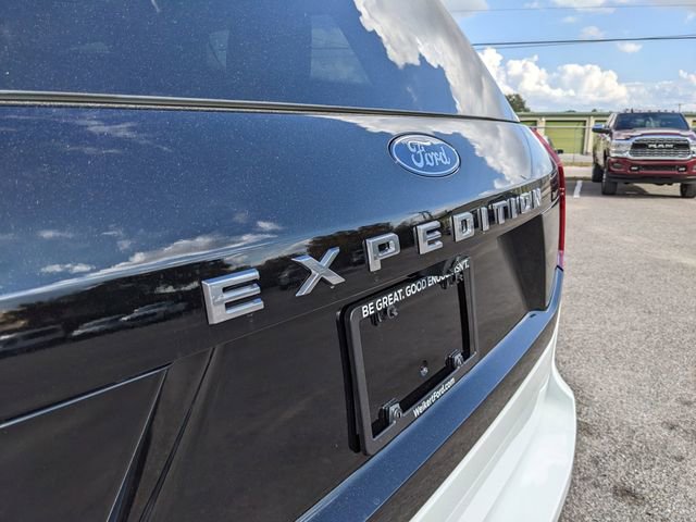 New 2025 Ford Expedition Active image 11