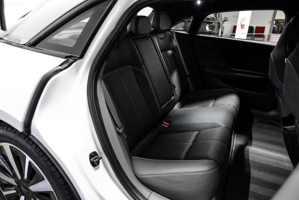 Used 2022 Lucid Air Grand Touring image 30