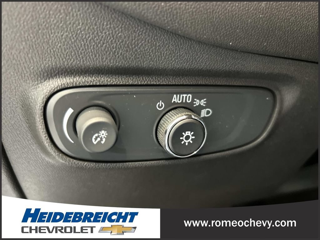 Used 2024 Chevrolet Equinox LT w/ LPO, Floor Liner Package FWD image 29