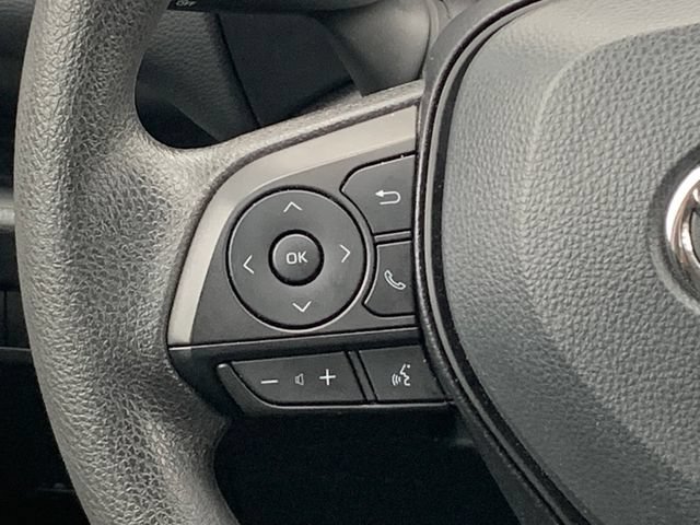 Used 2025 Toyota RAV4 XLE AWD/4WD image 16
