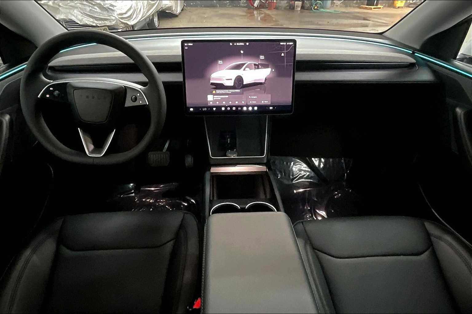Used 2026 Tesla Model Y 2WD image 17