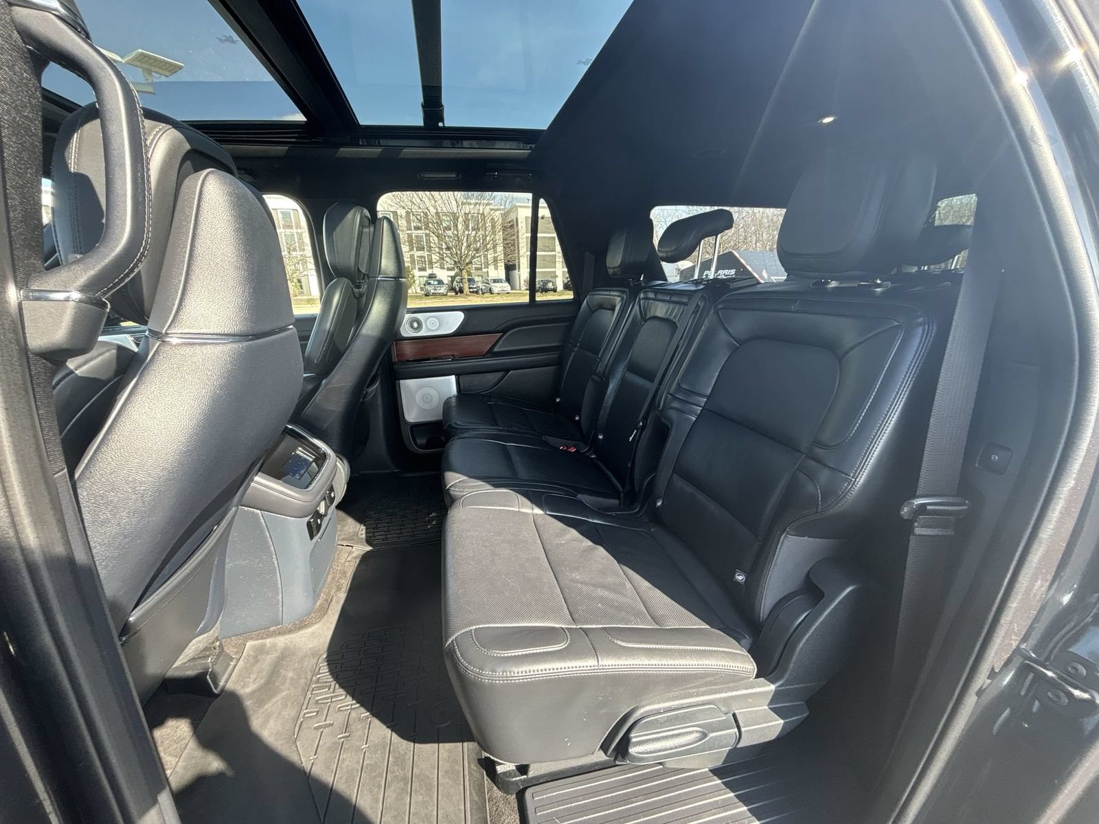 Used 2023 Lincoln Navigator L Reserve AWD/4WD image 25