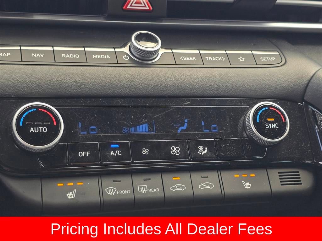Certified 2022 Hyundai Elantra Limited FWD image 8