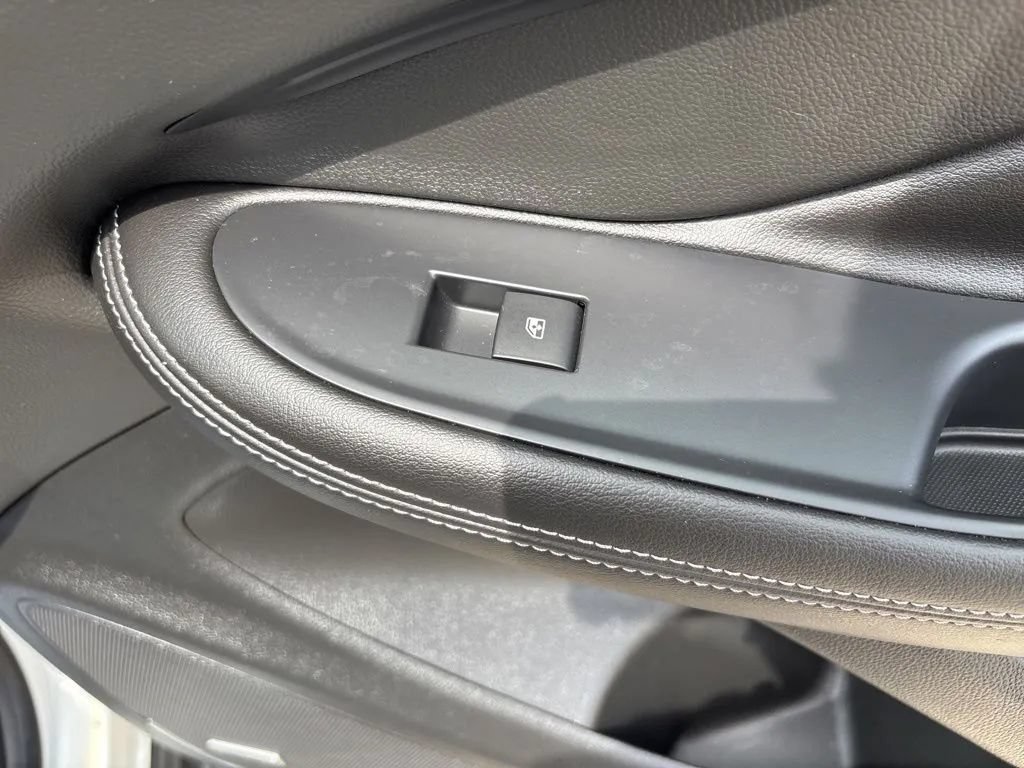 Used 2020 Buick Envision Premium AWD/4WD image 32