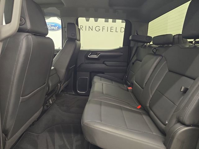 Used 2025 GMC Sierra 1500 SLT AWD/4WD image 16