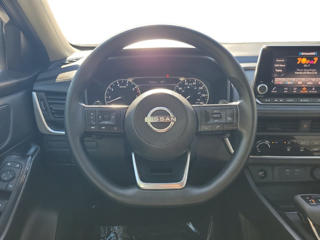 Used 2024 Nissan Rogue S AWD/4WD image 12