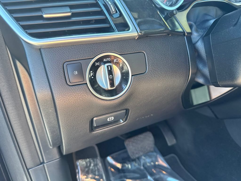 Used 2017 Mercedes-Benz GLS 450 4MATIC image 28