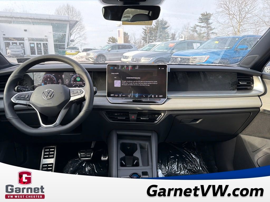 New 2026 Volkswagen Tiguan SE R-Line image 12