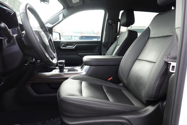 Used 2024 Chevrolet Silverado 1500 RST image 16