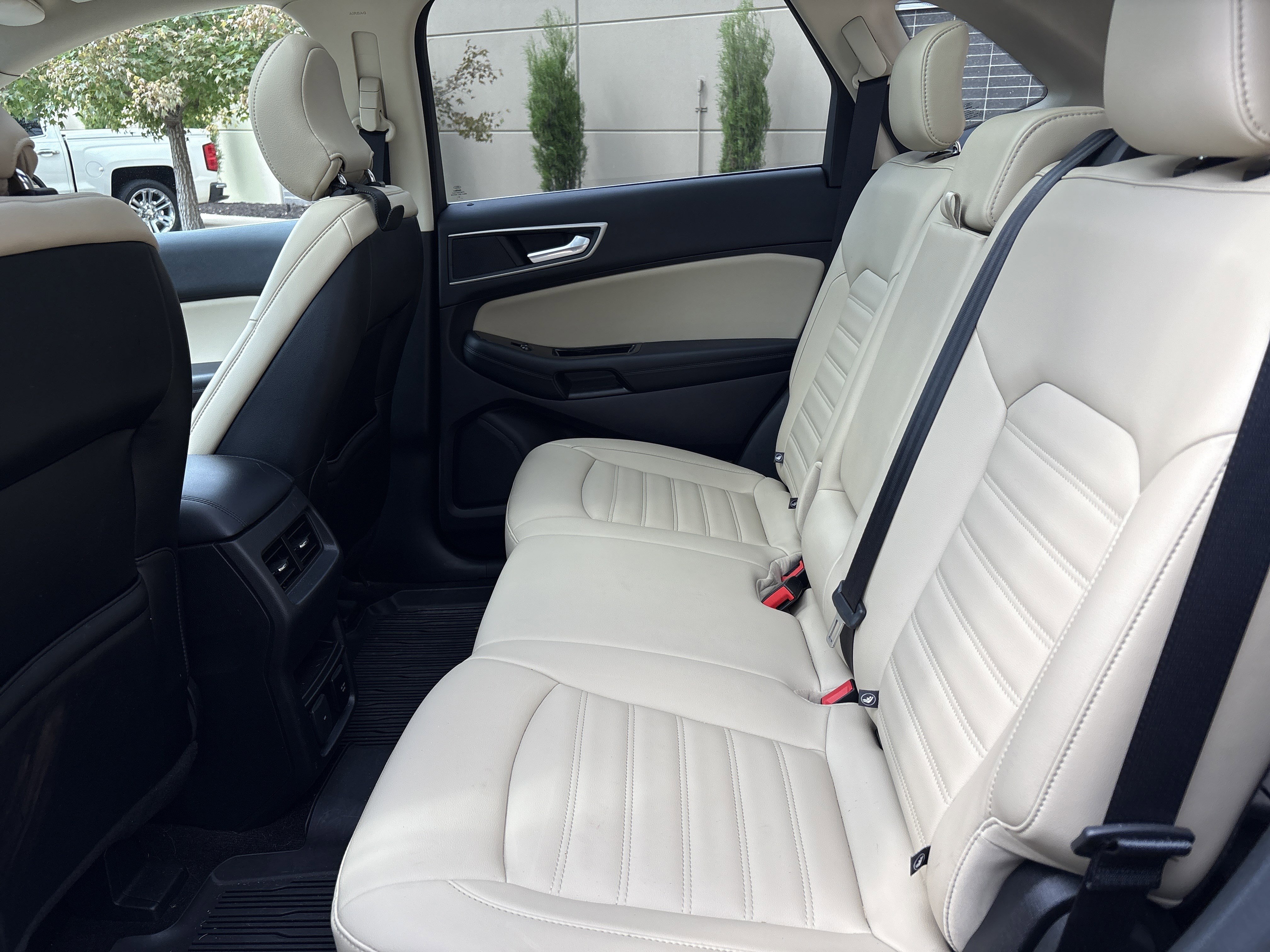 Used 2019 Ford Edge SEL w/ Equipment Group 201A image 31