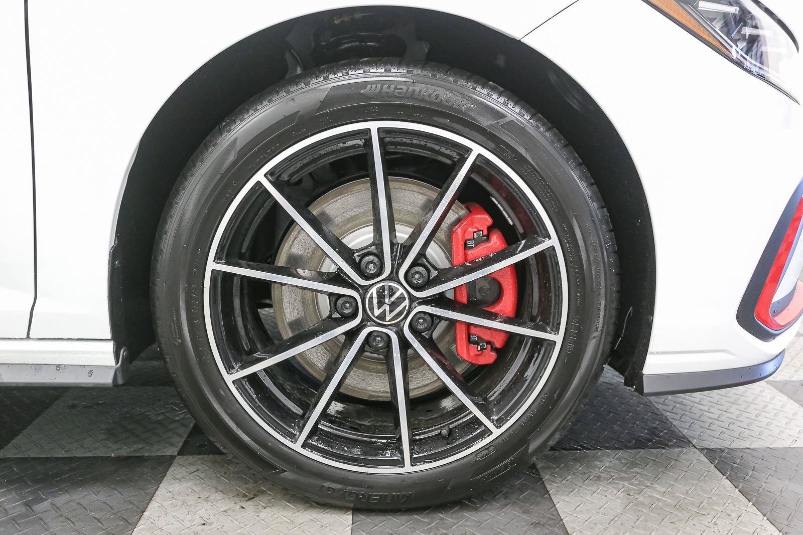New 2026 Volkswagen Jetta GLI Autobahn FWD image 12