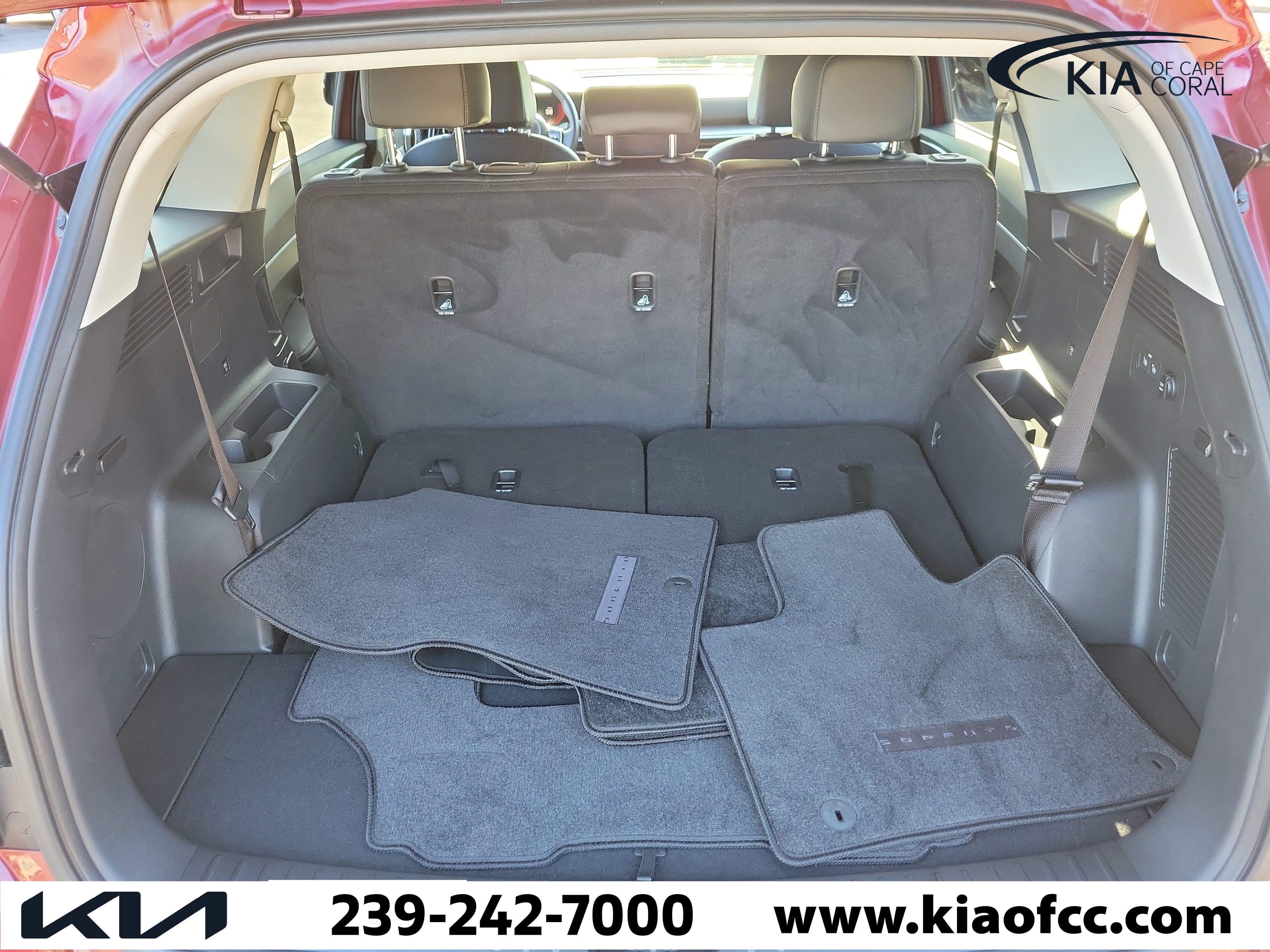 Certified 2025 Kia Sorento S w/ Panoramic Sunroof Package FWD image 11