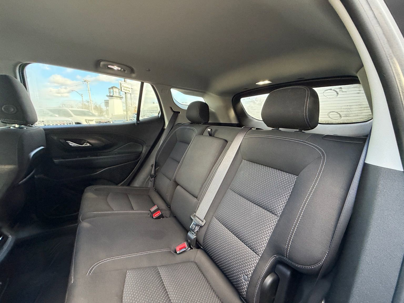 Used 2024 GMC Terrain SLE w/ Driver Convenience Package image 25