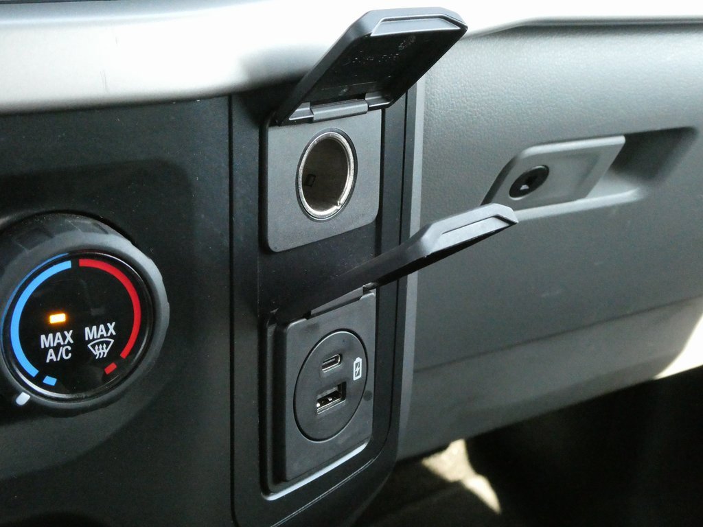 Used 2022 Ford F150 XLT image 17