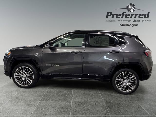 Used 2022 Jeep Compass Limited w/ Elite Group image 9