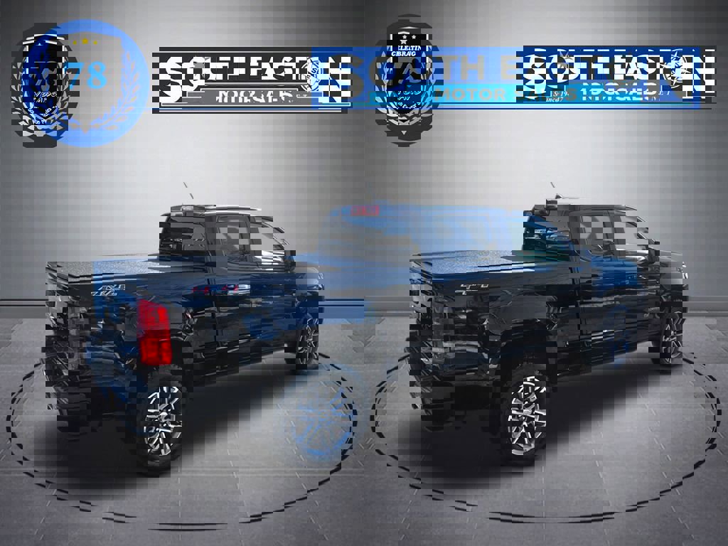 Used 2020 Chevrolet Colorado W/T w/ Custom Special Edition image 8