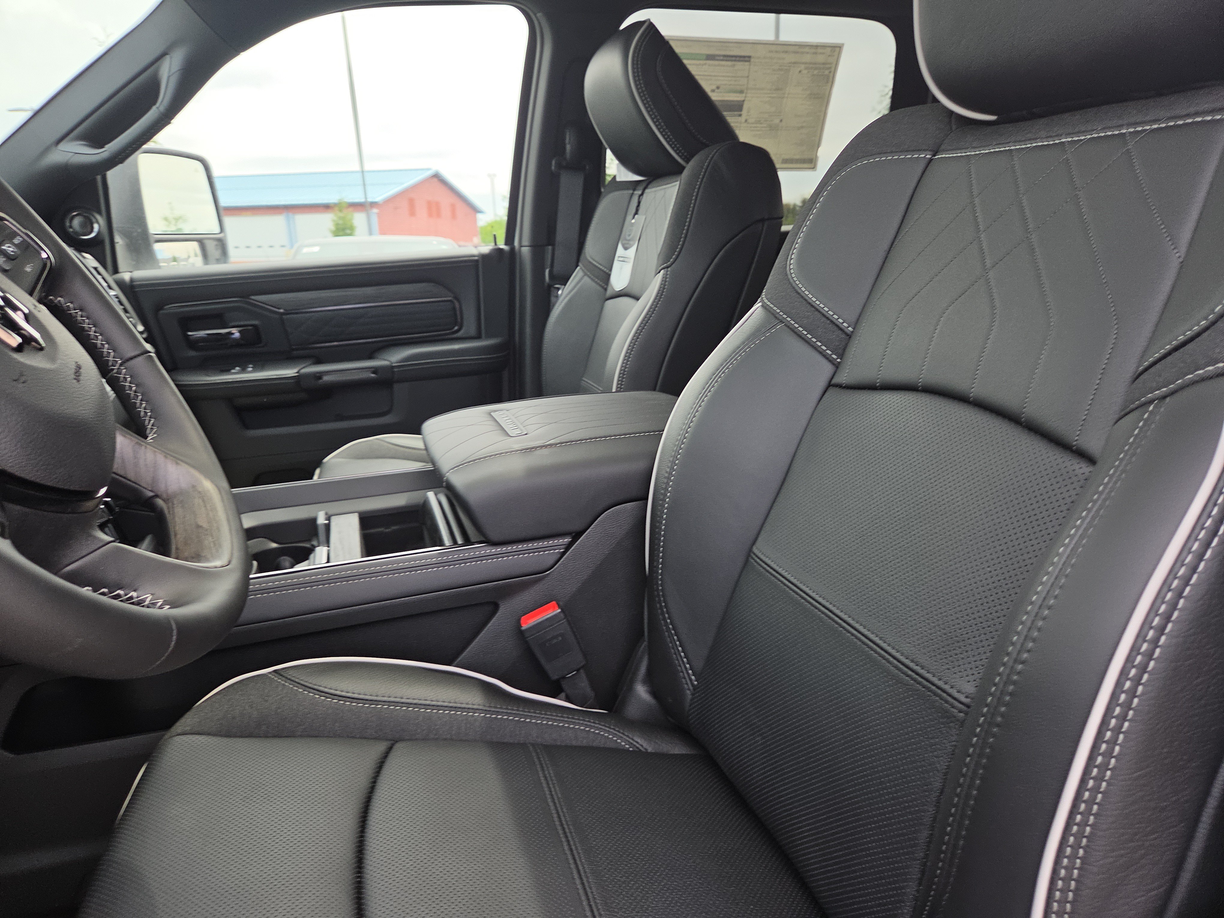 New 2026 RAM 2500 Limited AWD/4WD image 2