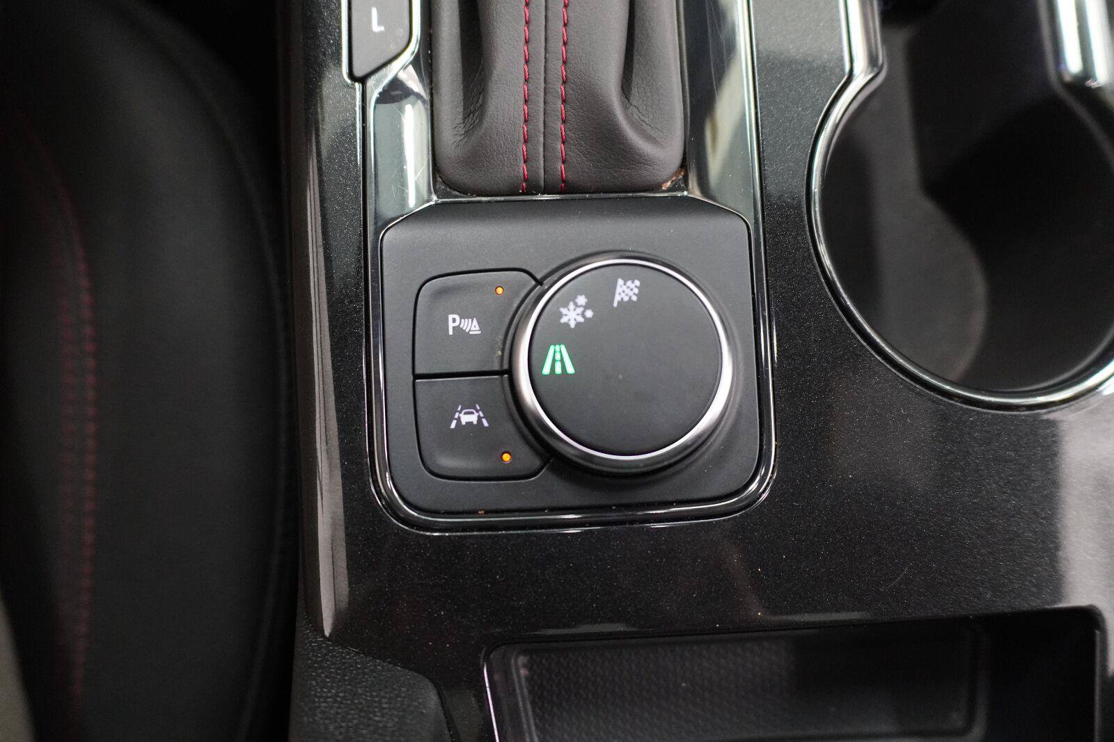 Used 2023 Chevrolet Blazer RS w/ Driver Confidence II Package FWD image 23