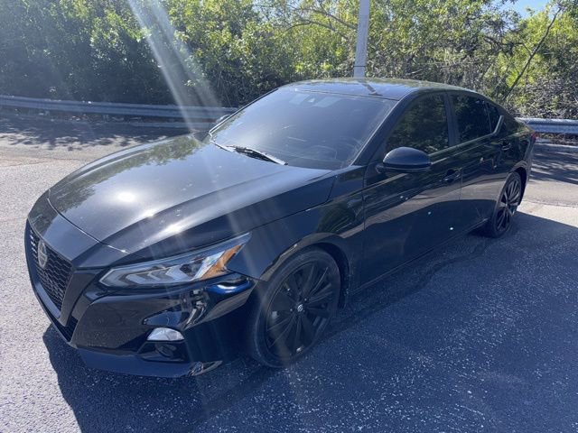Used 2022 Nissan Altima 2.5 SR w/ Midnight Edition Package video 1