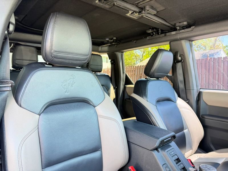 Used 2024 Ford Bronco Wildtrak AWD/4WD image 32