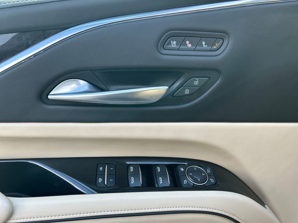 Certified 2023 Cadillac Escalade Premium Luxury w/ LPO, Radiant Package image 28