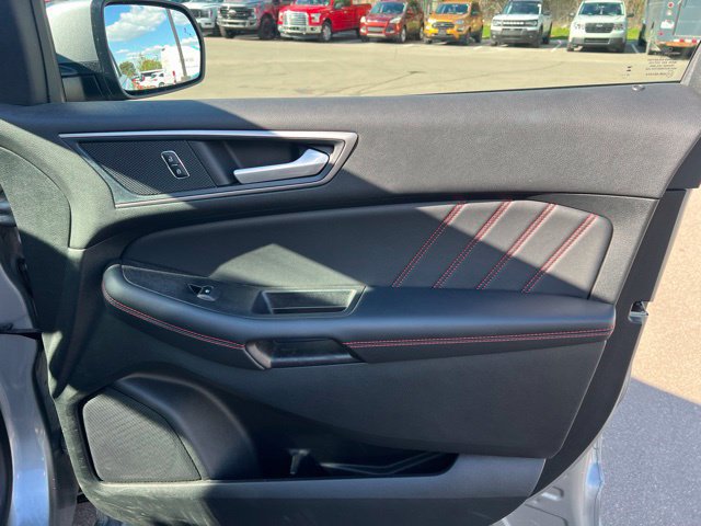 Used 2024 Ford Edge ST-Line AWD/4WD image 10
