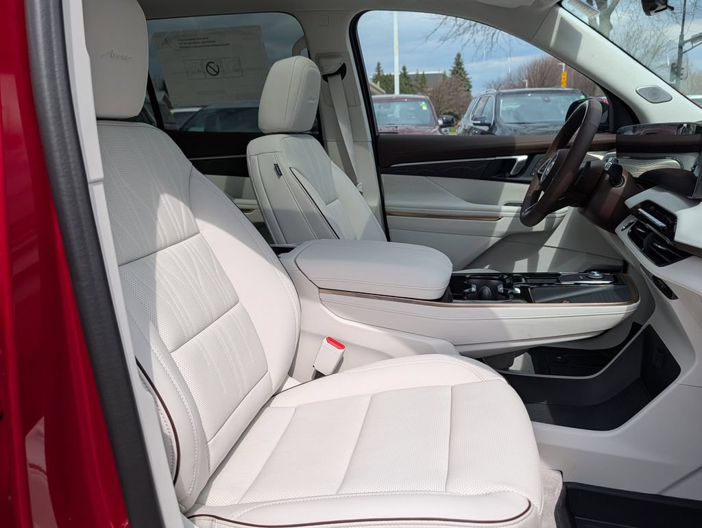 New 2026 Buick Enclave Avenir w/ Super Cruise Package AWD/4WD image 24