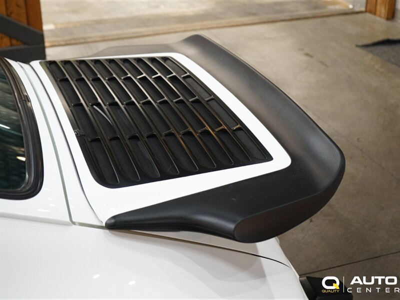 Used 1987 Porsche 911 Carrera RWD image 10