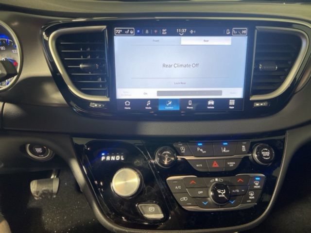 New 2026 Chrysler Voyager LX FWD image 35