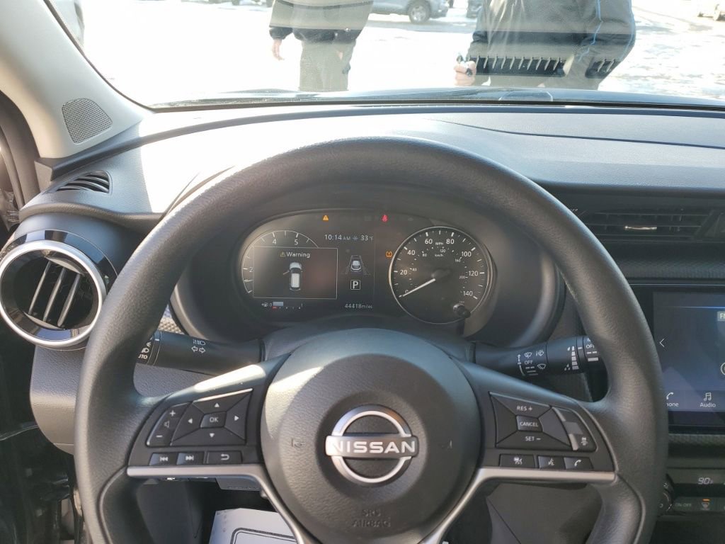 Used 2022 Nissan Kicks SV image 12