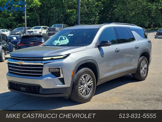 Used 2026 Chevrolet Traverse LT AWD/4WD image 1
