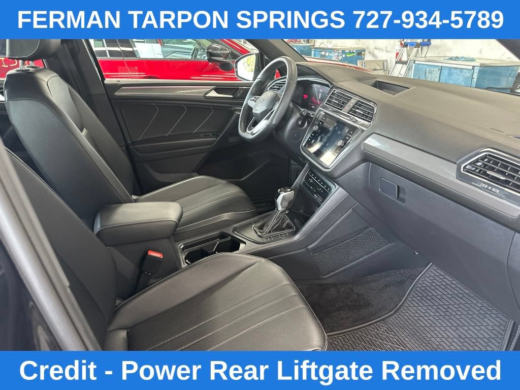 Used 2023 Volkswagen Tiguan SE R-Line FWD image 6