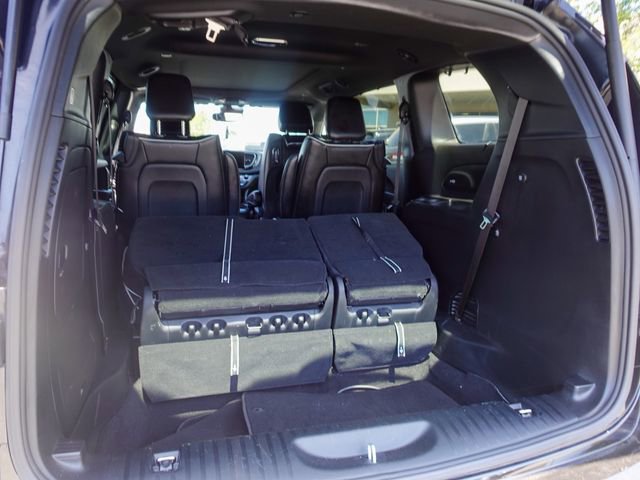 Used 2023 Chrysler Pacifica Limited w/ Uconnect Theater Family Group FWD image 24
