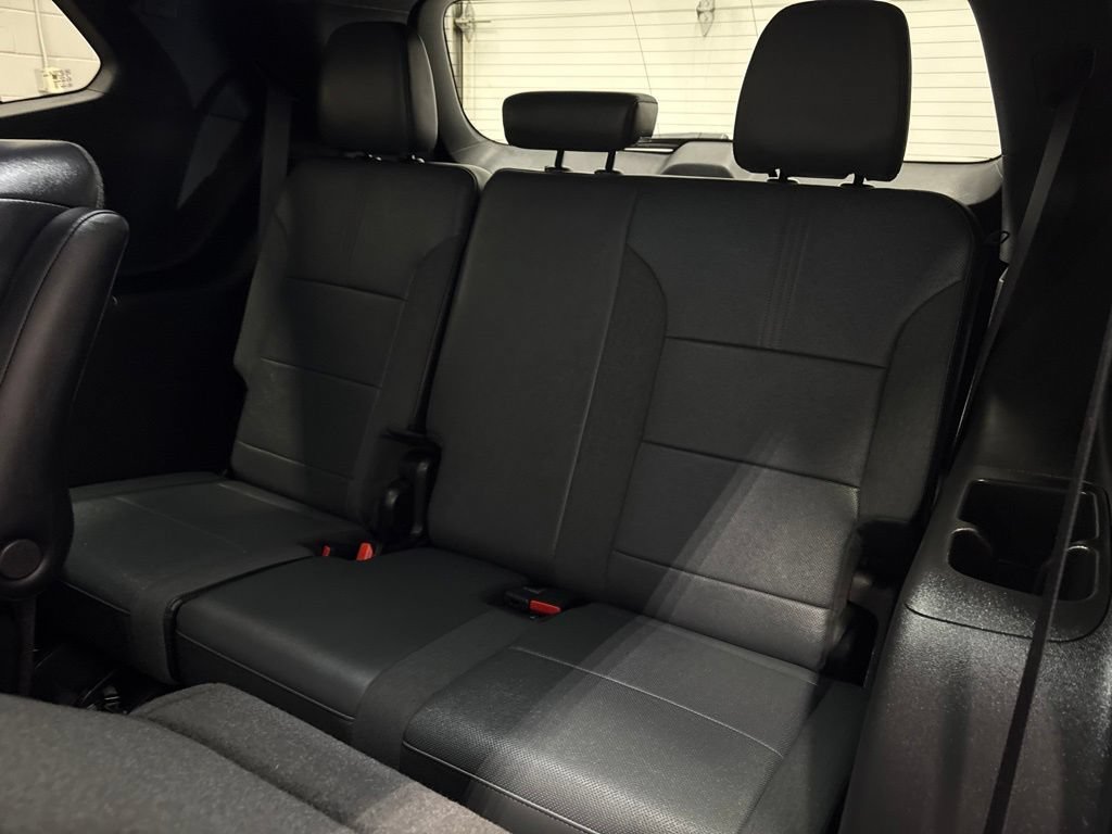 Certified 2025 GMC Acadia AT4 w/ LPO, Floor Liner Package AWD/4WD image 33