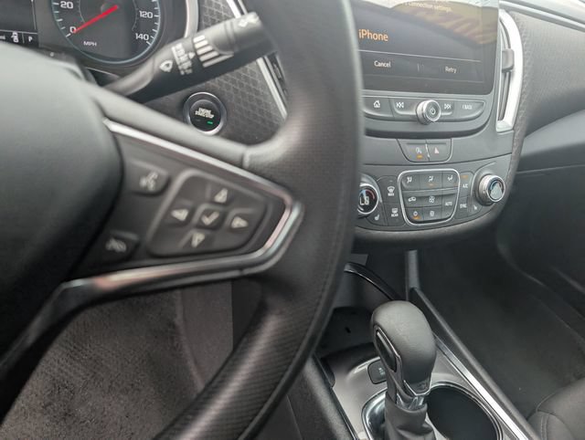 Used 2025 Chevrolet Malibu LT FWD image 21
