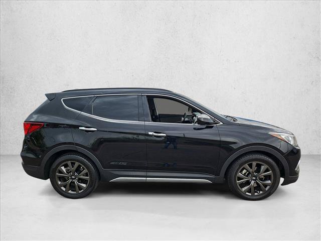Used 2017 Hyundai Santa Fe Sport w/ Cargo Package AWD/4WD image 4
