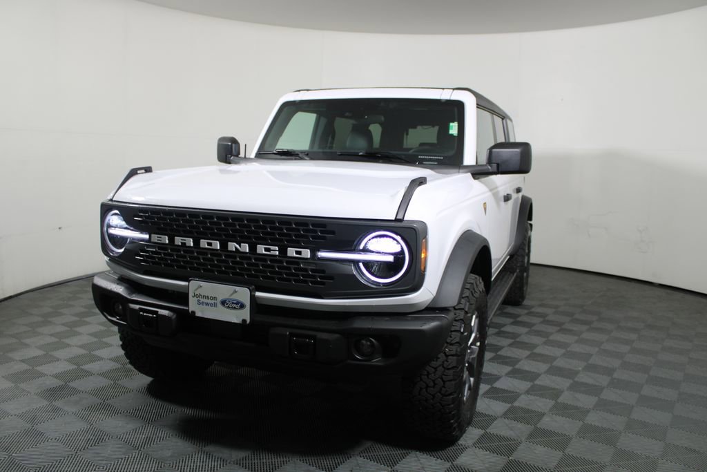 Certified 2025 Ford Bronco Badlands image 4