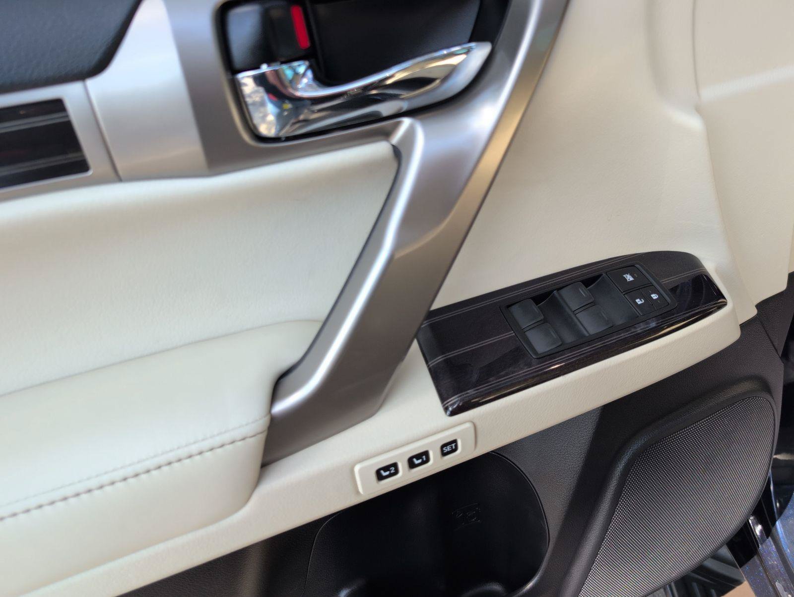 Certified 2020 Lexus GX 460 Premium AWD/4WD image 8