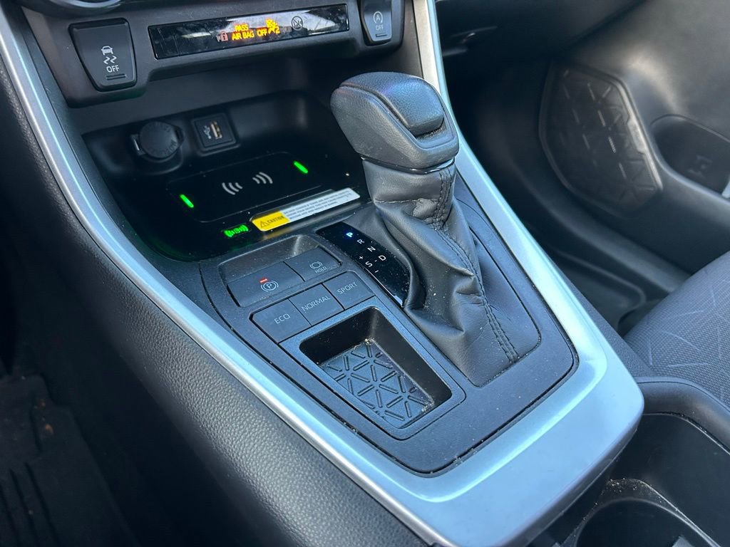 Certified 2024 Toyota RAV4 XLE image 27